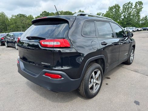 Used 2014 Jeep Cherokee Sport FWD image 5