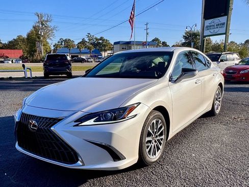 Used 2023 Lexus ES 350 w/ Accessory Package (Z1) FWD image 2