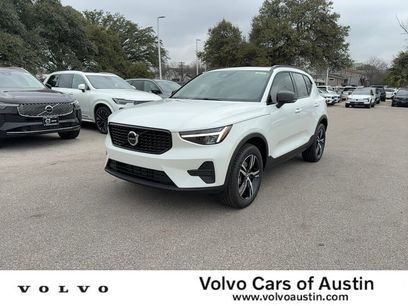 New 2026 Volvo XC40 B4 Core