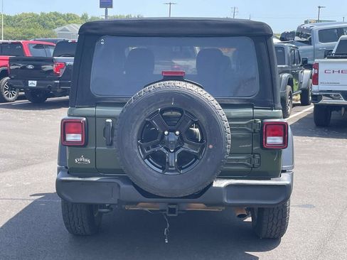 Used 2022 Jeep Wrangler Sport AWD/4WD image 4