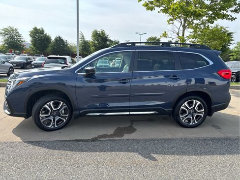 Used 2025 Subaru Ascent Limited AWD/4WD image 5