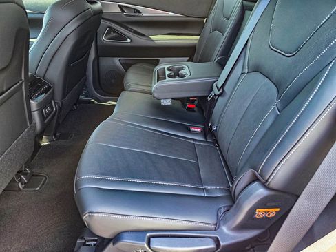 New 2026 INFINITI QX60 Luxe image 31