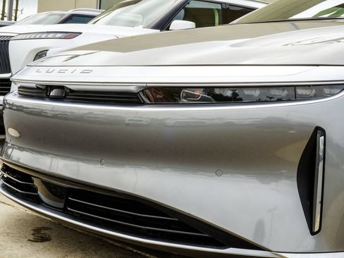 Used 2023 Lucid Air Grand Touring AWD/4WD image 2