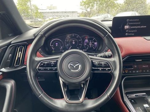 Certified 2025 MAZDA CX-70 Plug-In Hybrid w/ Premium Plus AWD/4WD image 16