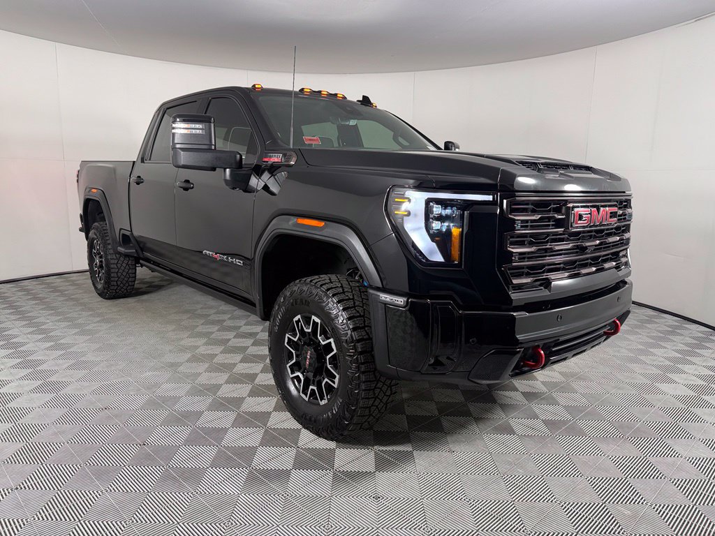 Used 2026 GMC Sierra 2500 AT4X AWD/4WD image 4