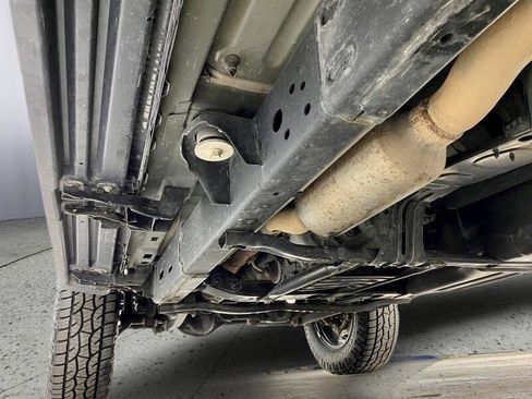 Used 2018 Jeep Wrangler Unlimited Sahara image 32