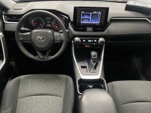 Used 2021 Toyota RAV4 XLE w/ Convenience Package FWD image 30