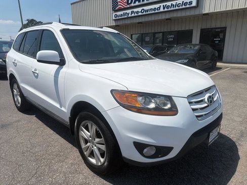 Used 2011 Hyundai Santa Fe Limited AWD/4WD image 2