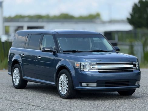 Used 2018 Ford Flex SEL w/ Equipment Group 202A FWD image 1
