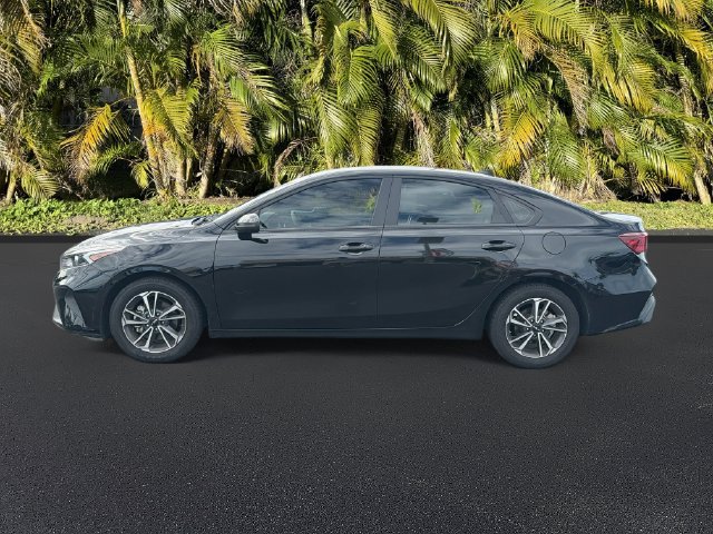Used 2022 Kia Forte LXS w/ LXS Technology Package FWD image 8