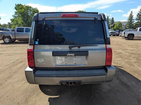 Used 2007 Jeep Commander Sport AWD/4WD image 12