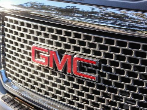 Used 2016 GMC Sierra 3500 Denali w/ Duramax Plus Package image 9