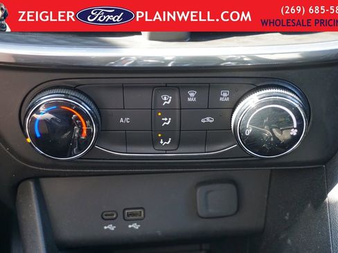 Used 2024 Buick Encore GX Preferred FWD image 18