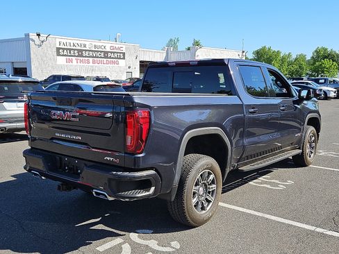 Used 2024 GMC Sierra 1500 AT4 w/ AT4 Premium Package AWD/4WD image 6