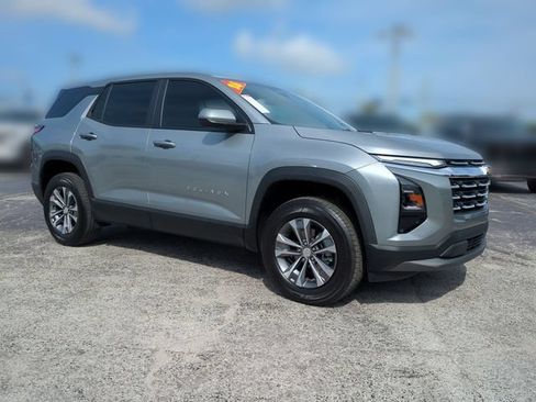 Used 2026 Chevrolet Equinox LT FWD image 1