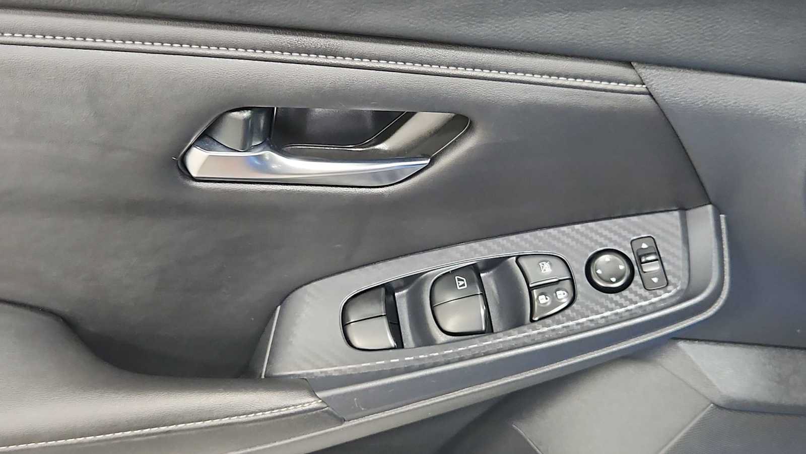 Used 2023 Nissan Sentra SV FWD image 15