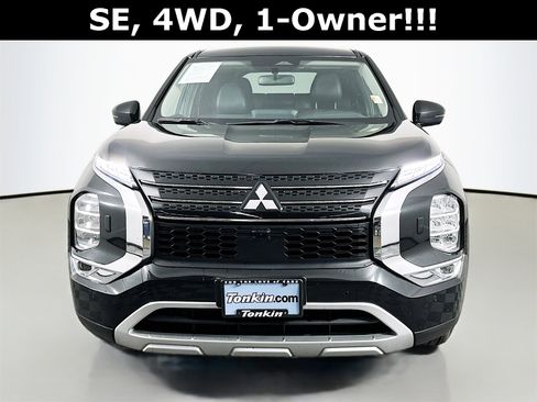 Used 2024 Mitsubishi Outlander SE image 2
