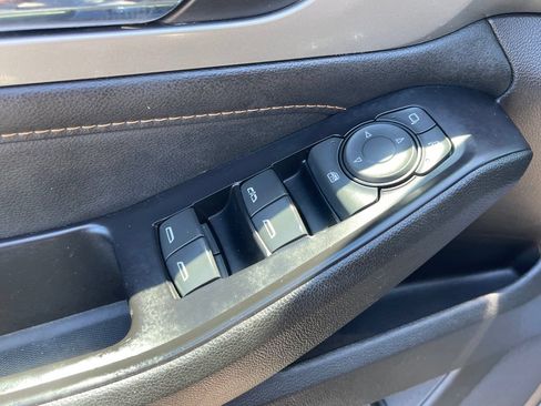 Used 2019 Chevrolet Traverse LT AWD/4WD image 13