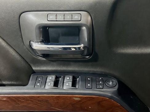 Used 2018 GMC Sierra 1500 SLT w/ Enhanced Driver Alert Package RWD image 14