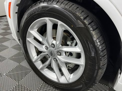 Used 2024 Dodge Durango GT RWD image 13