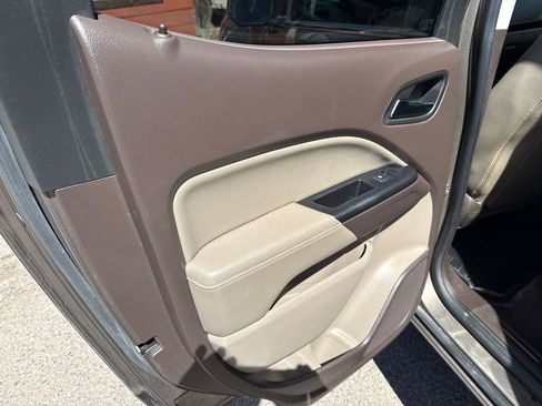 Used 2015 GMC Canyon SLT image 28