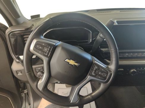 Used 2023 Chevrolet Silverado 1500 LT image 13
