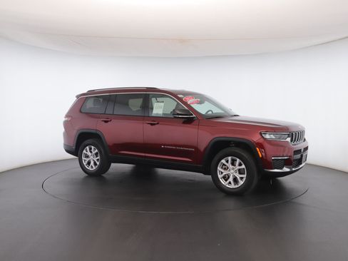 Used 2022 Jeep Grand Cherokee L Limited image 34