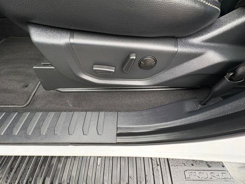 Certified 2022 Ford F350 Lariat w/ Lariat Ultimate Package image 12