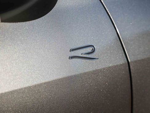 New 2026 Volkswagen Tiguan SE R-Line image 13