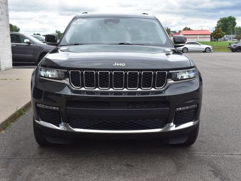 Used 2023 Jeep Grand Cherokee L Limited AWD/4WD image 13