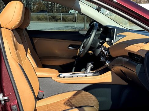 Used 2024 Nissan Sentra SV w/ SV Premium Package image 12