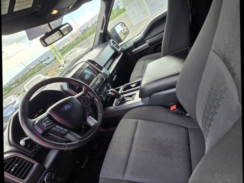 Used 2018 Ford F150 XLT w/ Equipment Group 302A Luxury AWD/4WD image 7