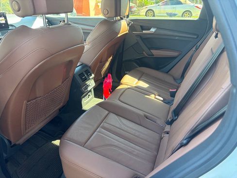 Used 2021 Audi Q5 2.0T Premium Plus w/ Premium Plus Package AWD/4WD image 15