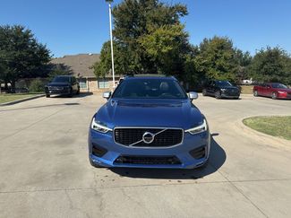 Used 2019 Volvo XC60 T5 R-Design video 2