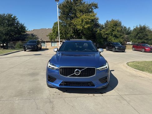 Used 2019 Volvo XC60 T5 R-Design image 2