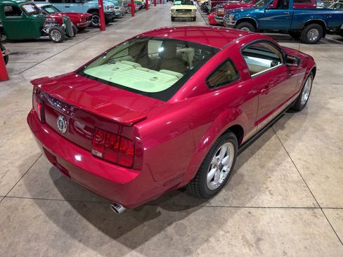 Used 2007 Ford Mustang Coupe RWD image 17