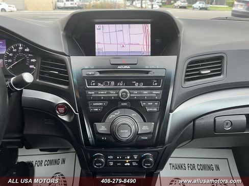 Used 2013 Acura ILX w/ Technology Package FWD image 28