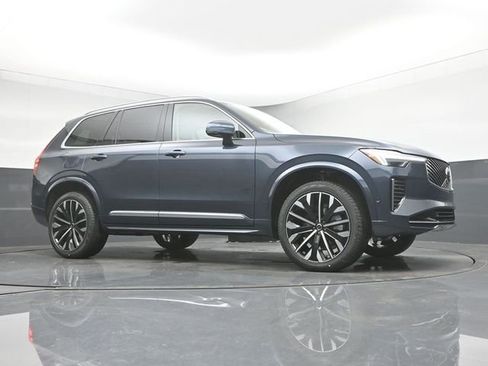 New 2026 Volvo XC90 B6 Ultra w/ Protection Package image 41