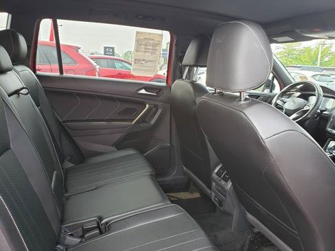Used 2024 Volkswagen Tiguan SE R-Line AWD/4WD image 18
