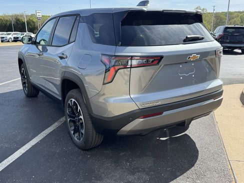 New 2026 Chevrolet Equinox LT image 3