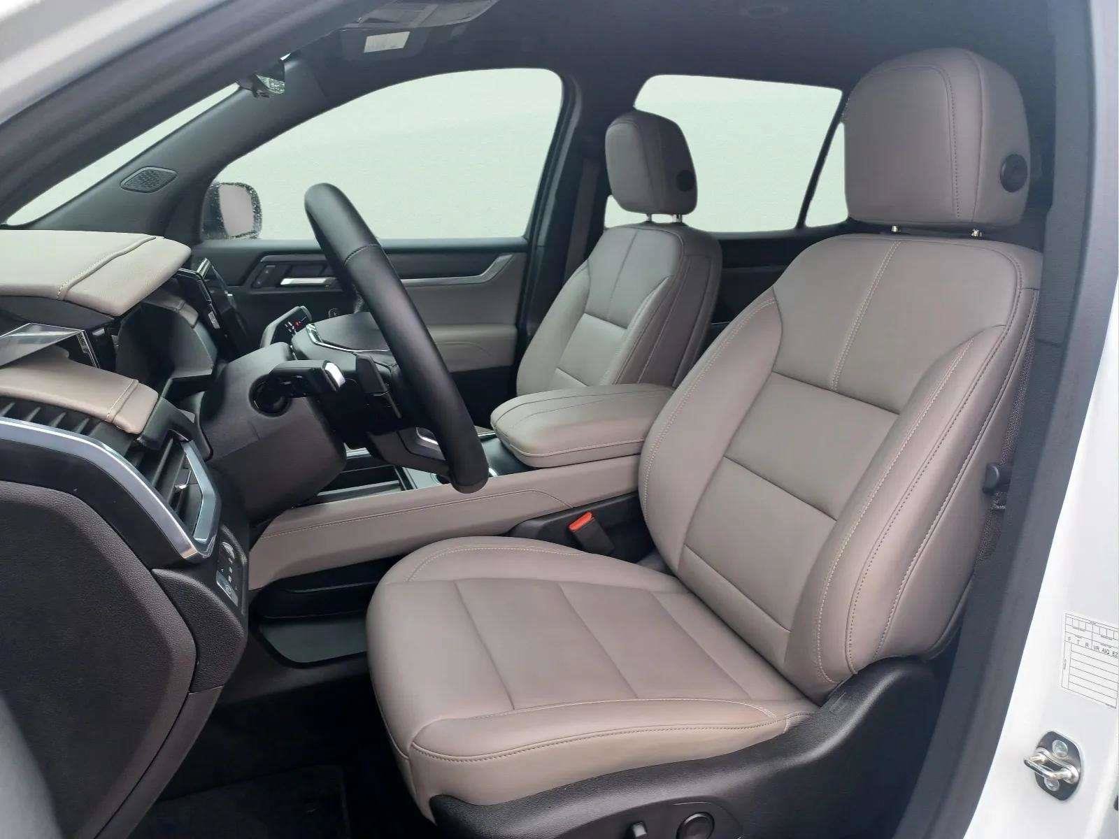 Used 2026 GMC Acadia AWD Elevation w/ Elevation Premium Package image 10