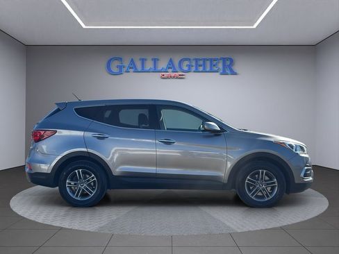 Used 2018 Hyundai Santa Fe Sport image 3