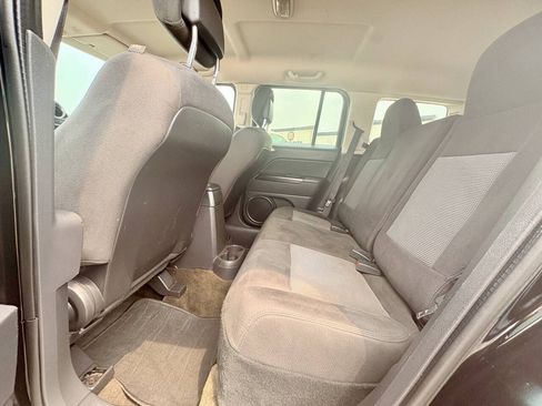 Used 2016 Jeep Patriot Sport w/ Power Value Group FWD image 16