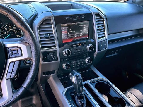 Used 2015 Ford F150 Lariat w/ Equipment Group 502A Luxury image 6