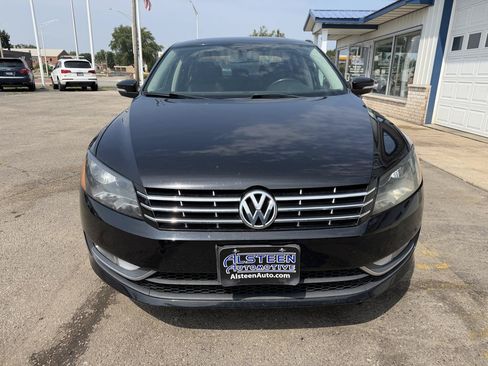 Used 2015 Volkswagen Passat TDI SE FWD image 8