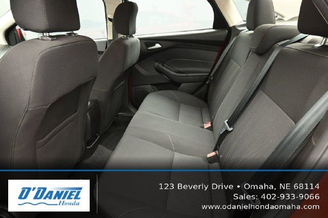 Used 2017 Ford Focus SE FWD image 37