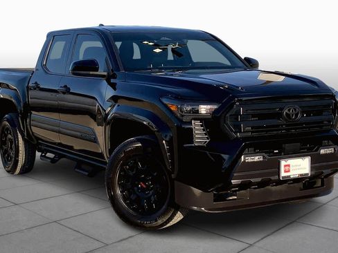 Certified 2025 Toyota Tacoma SR5 image 2