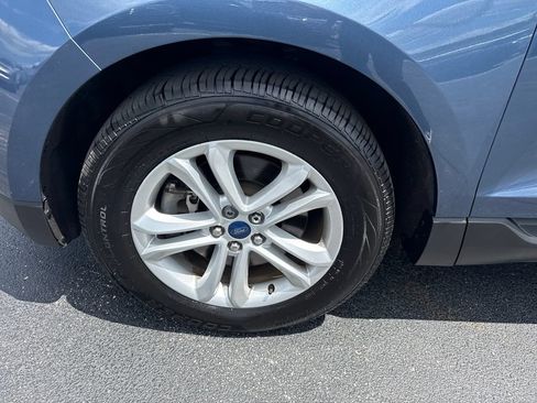 Used 2019 Ford Edge SEL w/ Equipment Group 201A AWD/4WD image 12