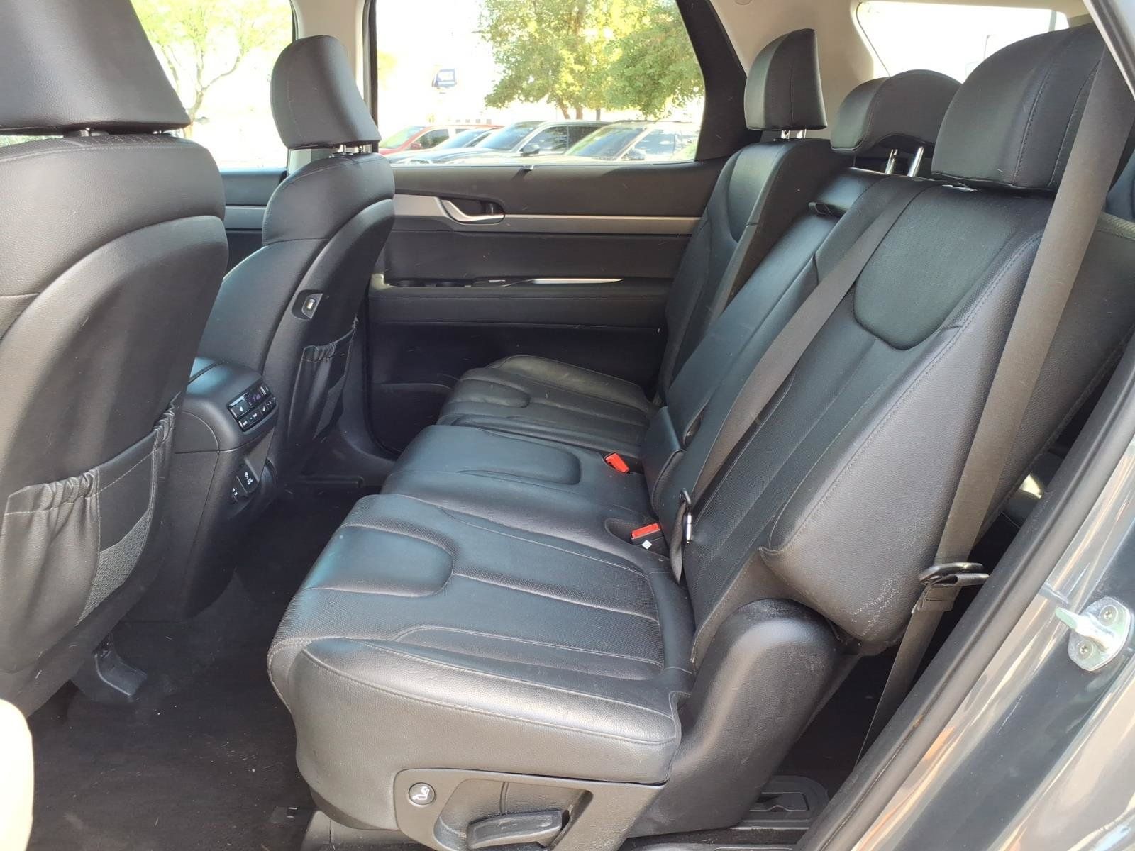 Certified 2022 Hyundai Palisade SEL w/ 8P Bench Seat Package FWD image 15