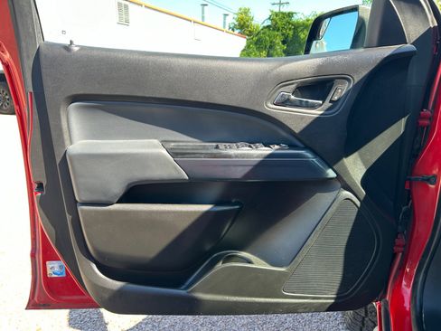 Used 2015 Chevrolet Colorado Z71 image 27